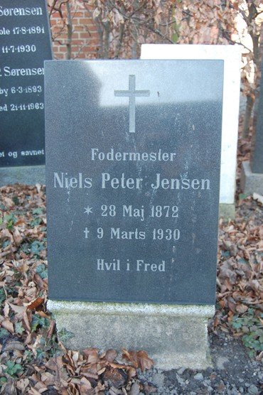 Karoline Jensen, Niels Peter Jensen og Helga N. Jensen